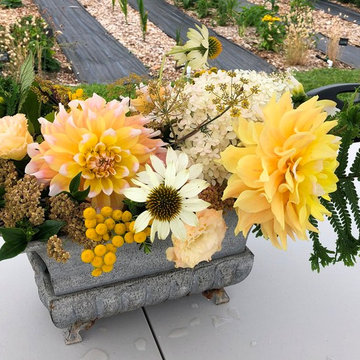 Slow Flowers August 2019 Inspiration: Summer Dahlias