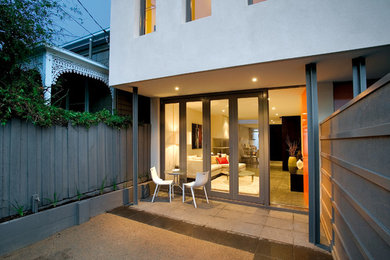 Inspiration for a modern home design in Melbourne.