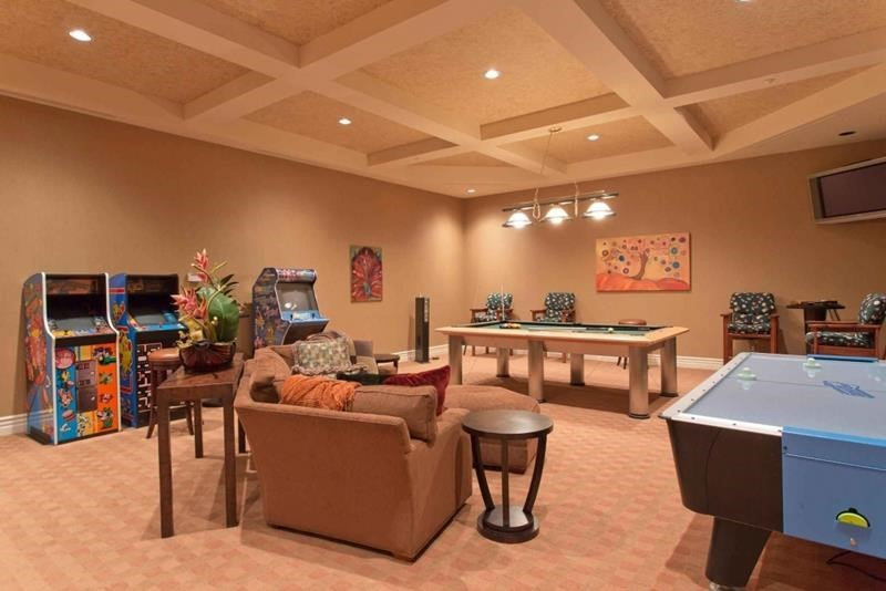 Weiss Residence