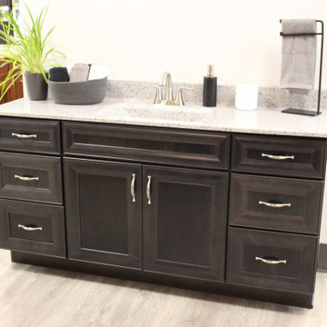 Masterpiece Vanity/Onyx Top