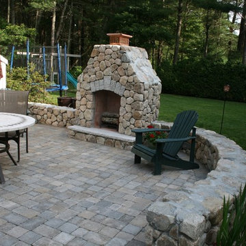 Fire Pits & Outdoor Fireplaces
