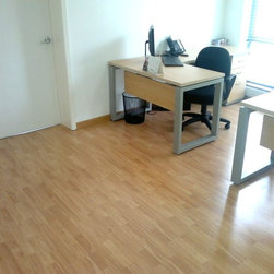 Oficinas Igo-Uff I - Laminate Flooring