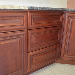 Traditional Kitchen Cabinets - Products