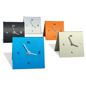 The SimpleDesk Clock in Orange