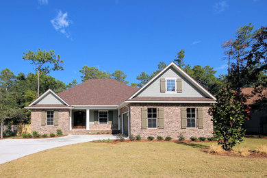 Example of an arts and crafts exterior home design in Miami