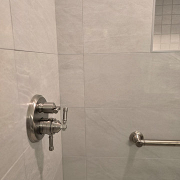 Upstair's Guest Bath