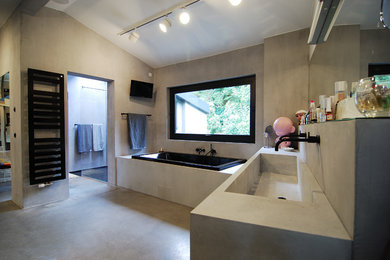 Modernes Badezimmer in Hamburg