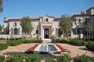 Inspiration for a mediterranean exterior home remodel in Phoenix