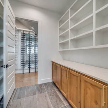 Modern: 4,950 ft², 4 BR/4 BA/2 ST