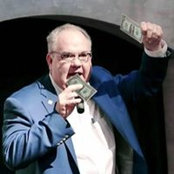 Charlie Moon's photo