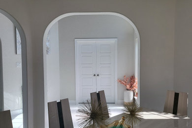 Inspiration for a contemporary dining room remodel in Houston