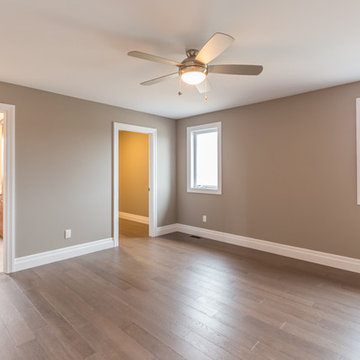 Large master bedroom w/ensuite and walk-in-closet