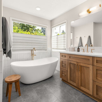 Tualatin Baths & laundry