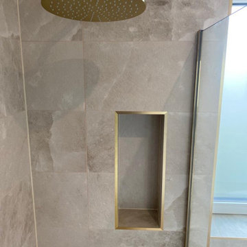 Stylish Opulent En-Suite Bathroom