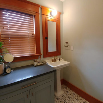 32nd Avenue Bathroom