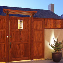 gate: Rasheeda
