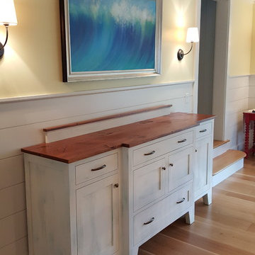 Kitchen Islands & Unique Pieces