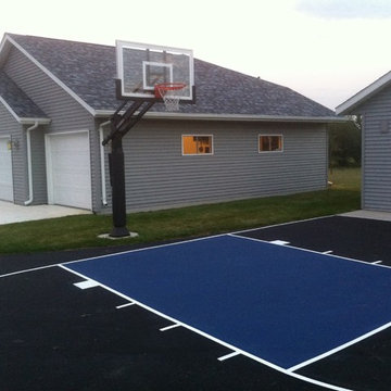 Justin R's Pro Dunk Gold Basketball System on a 24x32 in Green Bay, WI