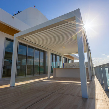 Miami Beach Penthouse Pergola