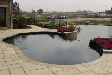 Example of a classic pool design in Cincinnati