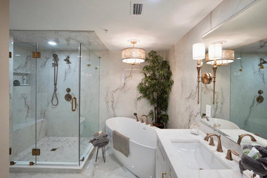 Bathroom - bathroom idea in Miami