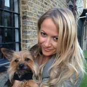 Clare Bowen's photo