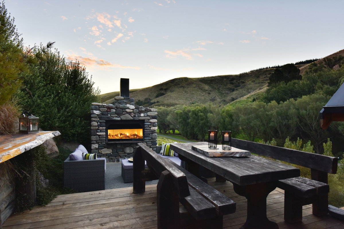Split Level Hill Build - Outdoor Fire