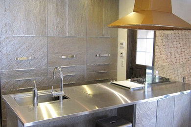 Kitchen - craftsman kitchen idea in Tokyo