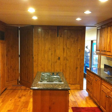 Alder Accordian Doors