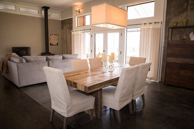 Inspiration for a country living room remodel in San Francisco