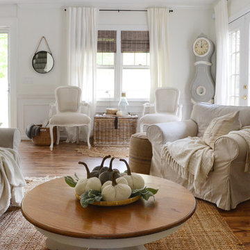 Decorating Diary: Holiday Decorating From Fall Through Winter