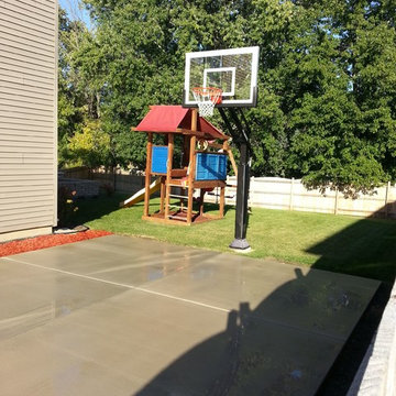 Steve M's Pro Dunk Silver Basketball System on a 20x35 in Kenosha, WI