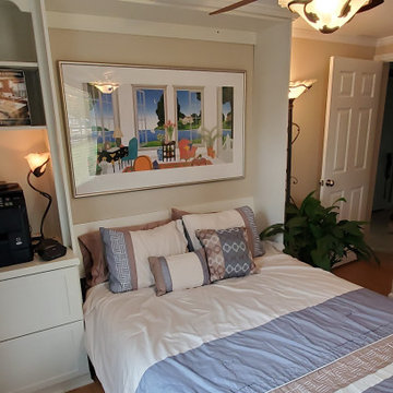 Murphy Bed converts guest bedroom to home office