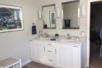 Example of a trendy bathroom design in Milwaukee