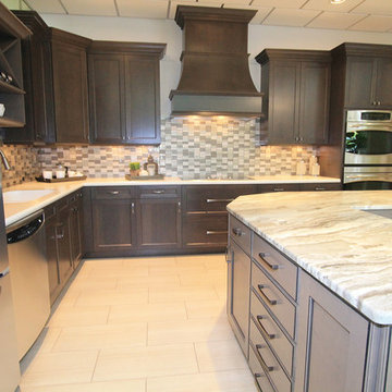 Built-In Breakfast Banquet Seating with Island Bar Kitchen