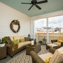 Screen porch