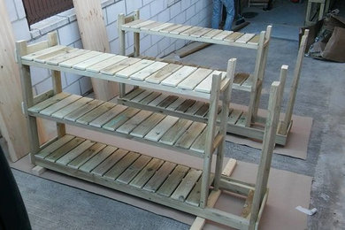 Diseño y fabricación de muebles rústicos a medida para TEA SHOP de Alzira