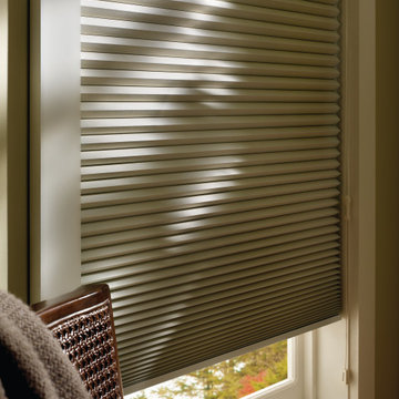 Hunter Douglas Applause® Window Shading