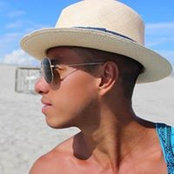 Renzo Valentino's photo