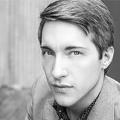 Zachery Meier's photo