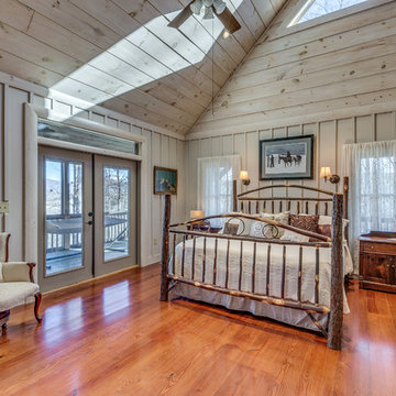 High End Rustic Home with Room for Horses in Murphy, North Carolina
