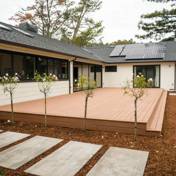 Estate garden with contemporary features