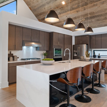 Schumacher Homes Huka Falls Modern Retreat: Greenville - Spartanburg, SC