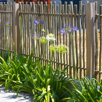 Une clôture très bord de mer