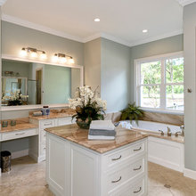 bathrooms with islands