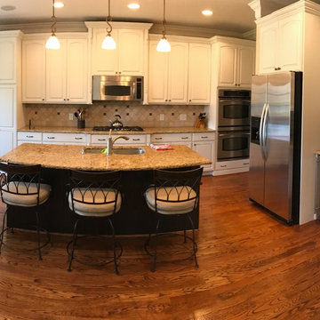 Kitchen with Pinstripe Glaze & Contrasting Island
