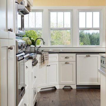 Bright Cottage Kitchen Remodel