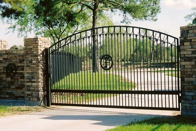 Example of an arts and crafts entryway design in Houston