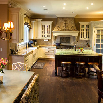 Kitchen Private Residence in Indian Hill, Ohio