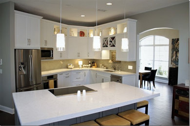 Kitchen - craftsman kitchen idea in Jacksonville
